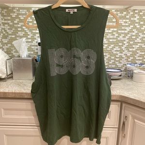 Green workout tank